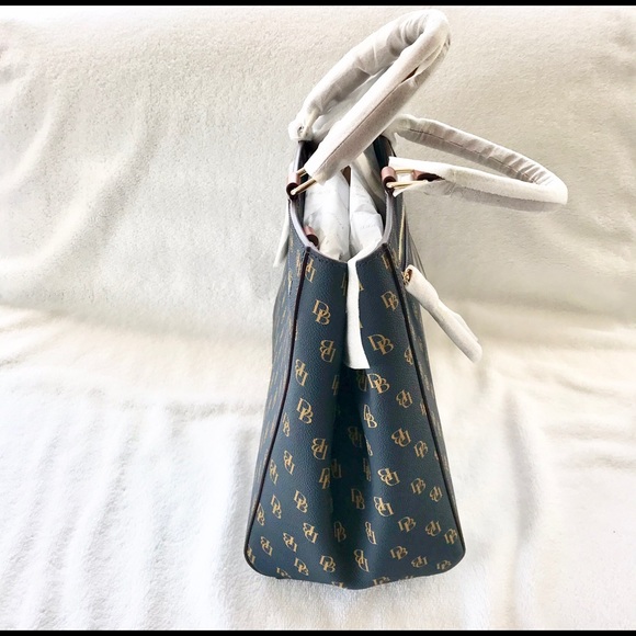 🆕 Dooney & Bourke Greta Zip Satchel - Picture 6 of 13